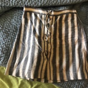Madewell lace up skirt